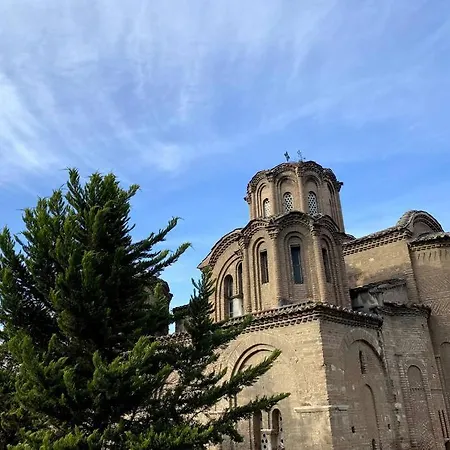 Cute 2bdrm In Salonica Center Lejlighed *